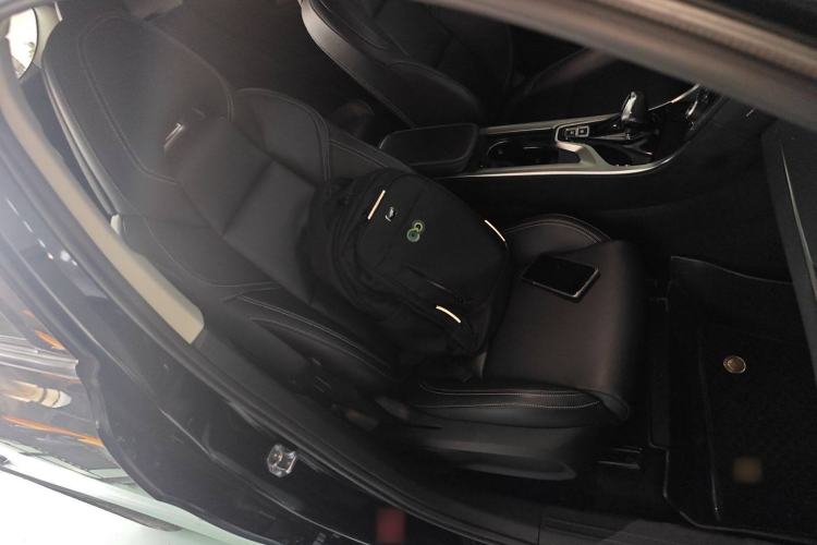 Used Lynk & Co 01 2020 2.0T Two-Wheel Drive Pure Pro Version China VI Standard Right Front Seat