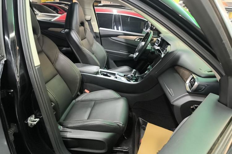 Used Lynk & Co 01 2020 2.0T Two-Wheel Drive Pure Pro Version China VI Standard Right Front Seat