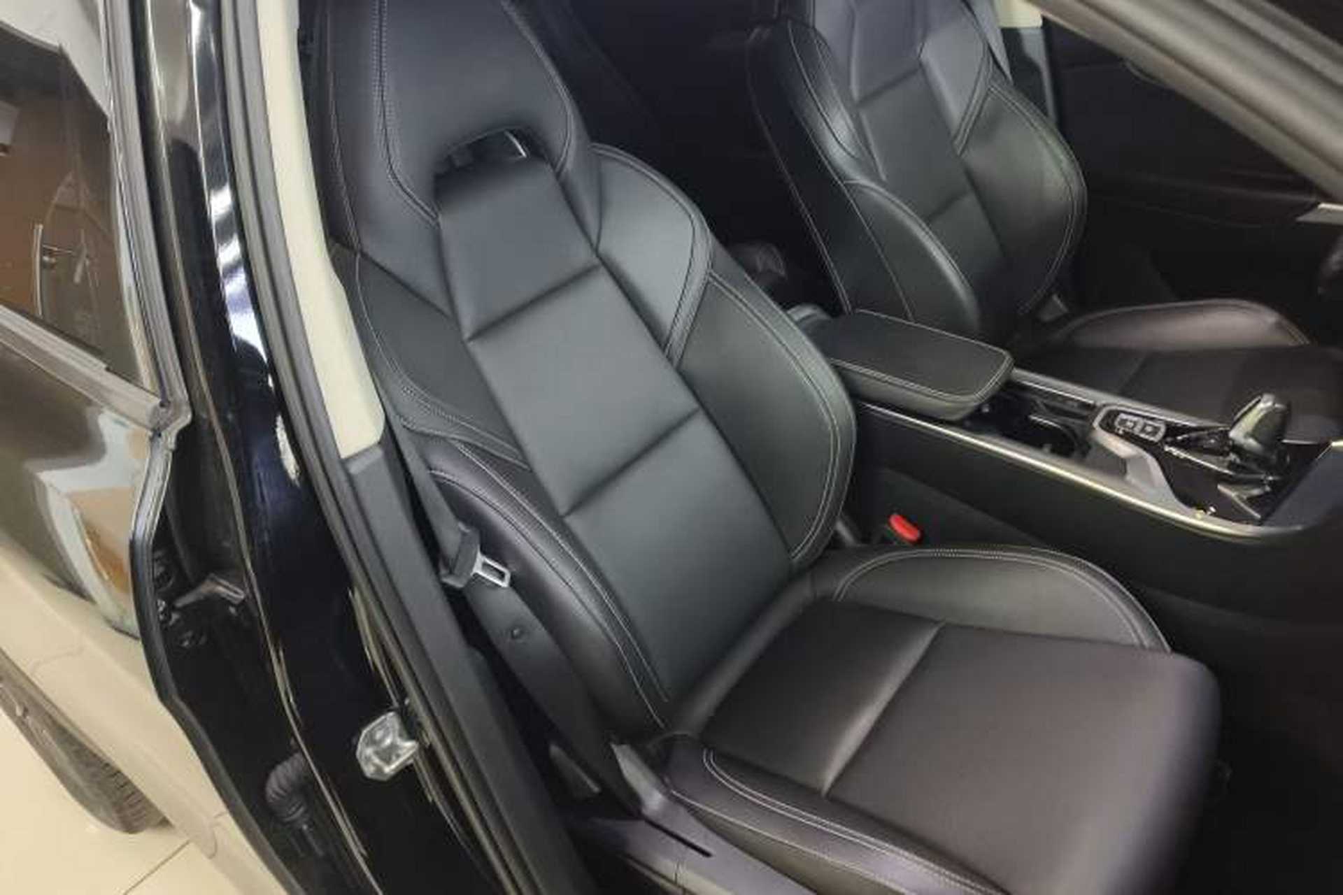 Used Lynk & Co 01 2020 2.0T Two-Wheel Drive Pure Pro Version China VI Standard Right Front Seat