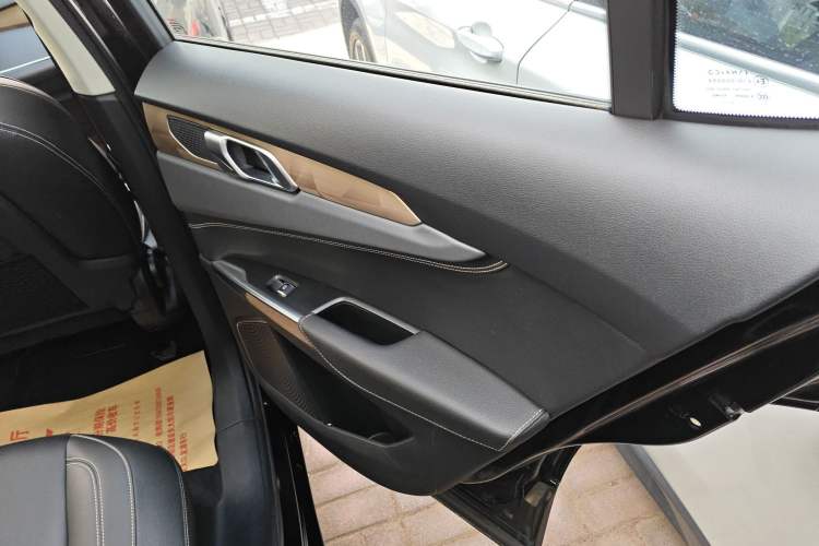 Used Lynk & Co 01 2020 2.0T Two-Wheel Drive Pure Pro Version China VI Standard Right Rear Door Interior