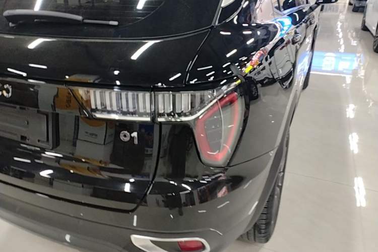 Used Lynk & Co 01 2020 2.0T Two-Wheel Drive Pure Pro Version China VI Standard Right Rear Taillight