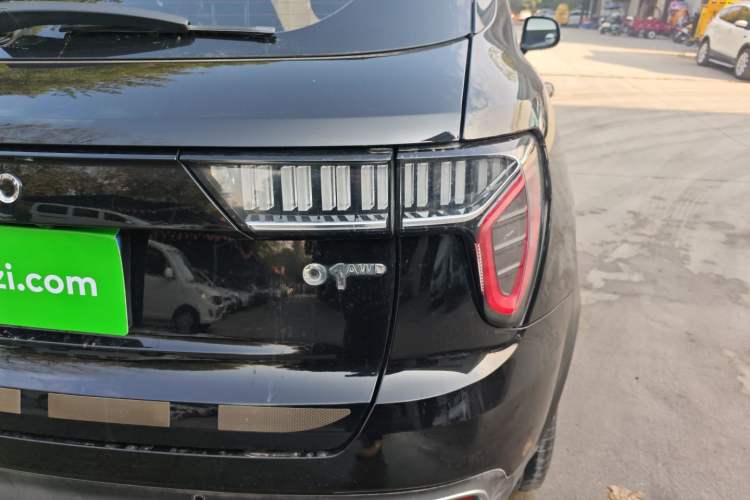 Used Lynk & Co 01 2020 2.0T Two-Wheel Drive Pure Pro Version China VI Standard Right Rear Taillight