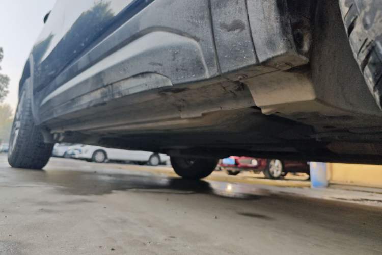 Used Lynk & Co 01 2020 2.0T Two-Wheel Drive Pure Pro Version China VI Standard Right Side Sill