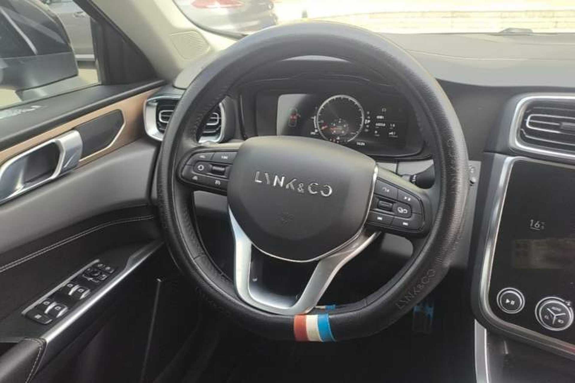 Used Lynk & Co 01 2020 2.0T Two-Wheel Drive Pure Pro Version China VI Standard Steering Wheel