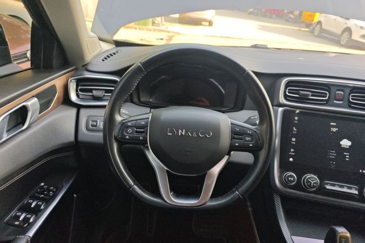 Used Lynk & Co 01 2020 2.0T Two-Wheel Drive Pure Pro Version China VI Standard Steering Wheel