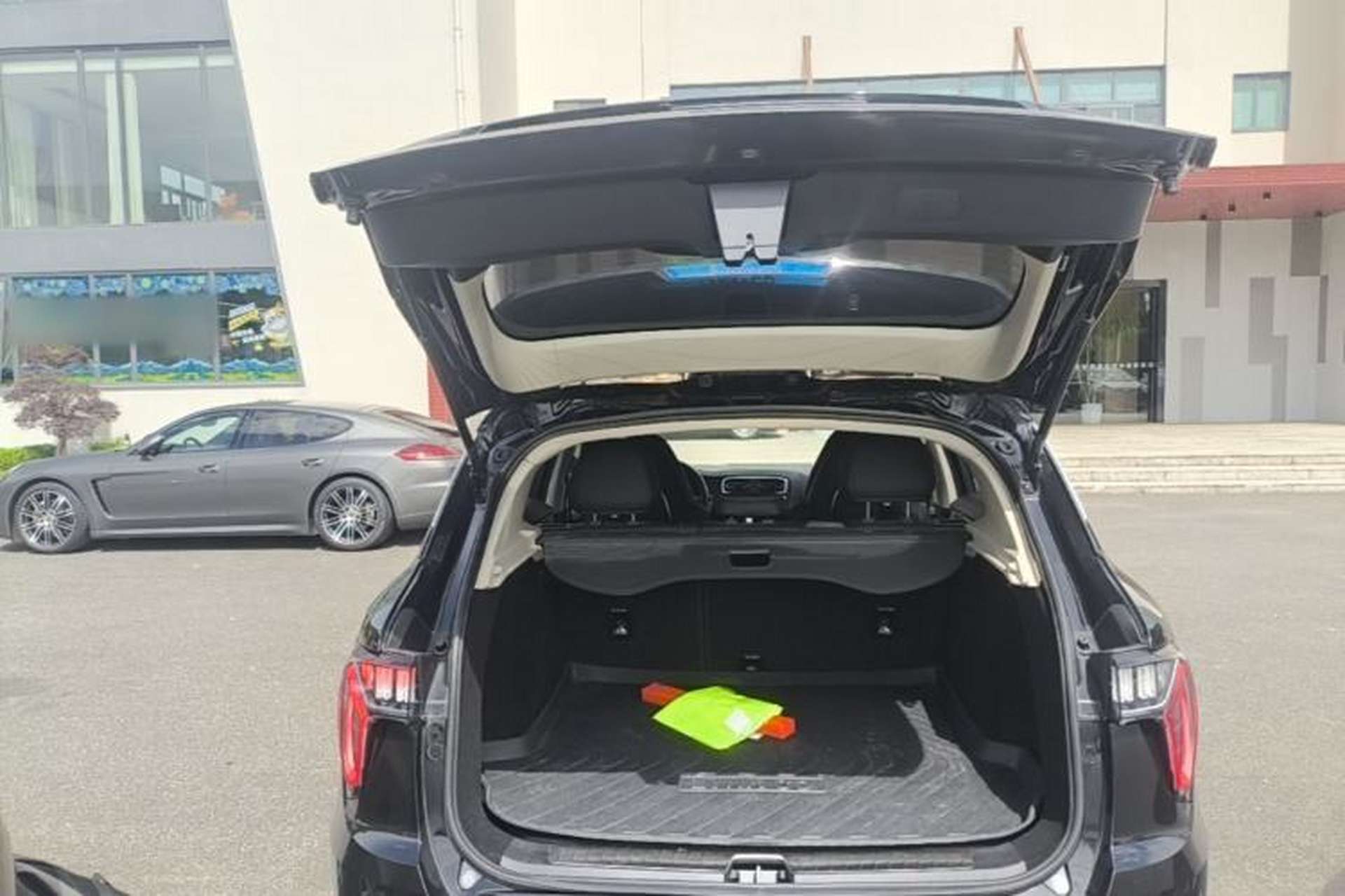 Used Lynk & Co 01 2020 2.0T Two-Wheel Drive Pure Pro Version China VI Standard Trunk