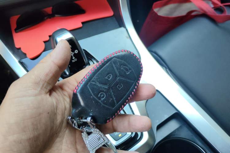 Used Lynk & Co 01 2020 2.0T Two-Wheel Drive Pure Pro Version China VI Standard Vehicle Key