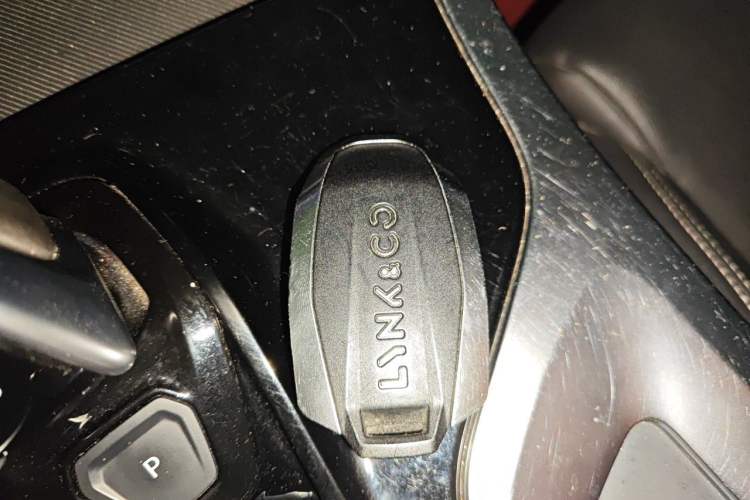 Used Lynk & Co 01 2020 2.0T Two-Wheel Drive Pure Pro Version China VI Standard Vehicle Key