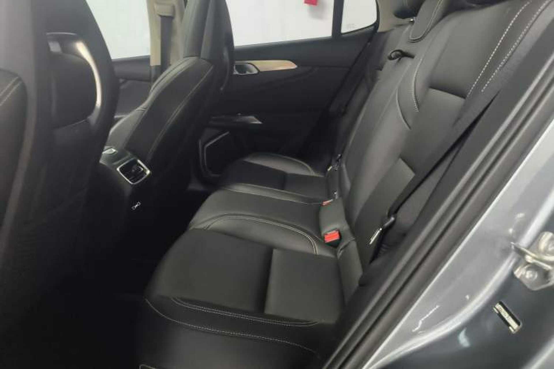 Used Lynk & Co 01 2020 2.0T Two-Wheel Drive Pure Pro Version China VI Standard Left Rear Seat