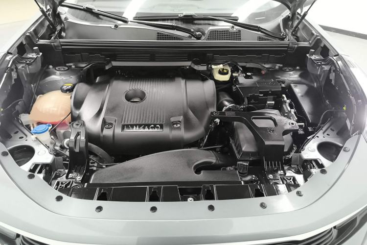 Used Lynk & Co 01 2020 2.0T Two-Wheel Drive Pure Pro Version China VI Standard Engine Bay