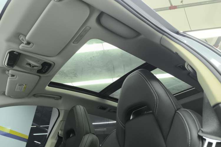 Used Lynk & Co 01 2020 2.0T Two-Wheel Drive Pure Pro Version China VI Standard Headliner