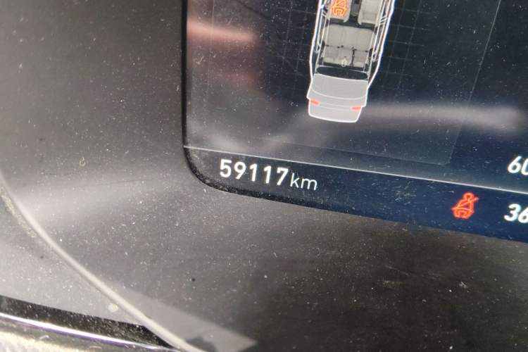 Used Lynk & Co 01 2020 2.0T Two-Wheel Drive Pure Pro Version China VI Standard Odometer Close Up