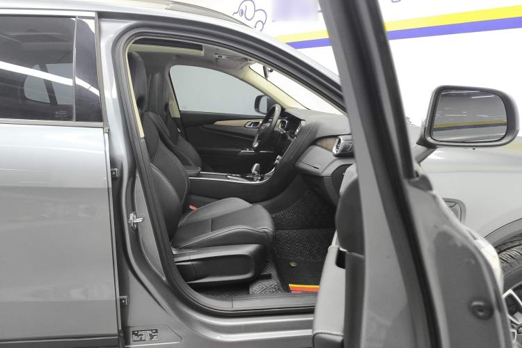 Used Lynk & Co 01 2020 2.0T Two-Wheel Drive Pure Pro Version China VI Standard Right Front Seat