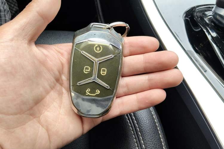 Used Lynk & Co 01 2020 2.0T Two-Wheel Drive Pure Pro Version China VI Standard Vehicle Key