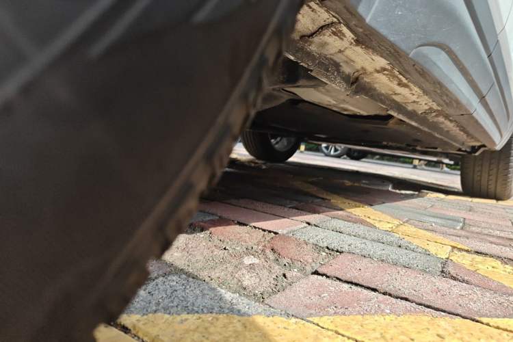 Used Lynk & Co 01 2020 2.0T Two-Wheel Drive Pure Pro Version China VI Standard Chassis Rear Right