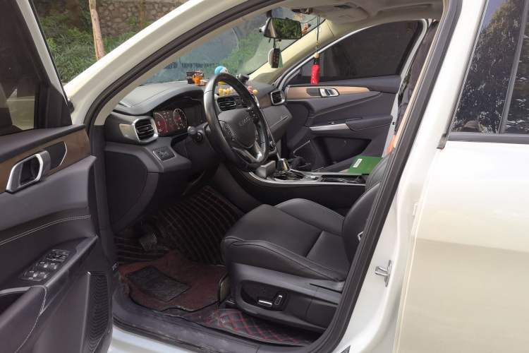 Used Lynk & Co 01 2020 2.0T Two-Wheel Drive Pure Pro Version China VI Standard Driver Seat
