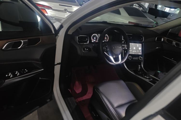 Used Lynk & Co 01 2020 2.0T Two-Wheel Drive Pure Pro Version China VI Standard Driver Seat