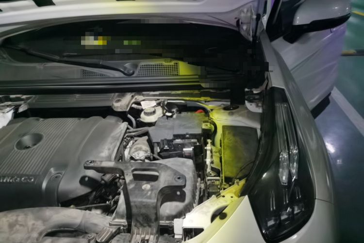 Used Lynk & Co 01 2020 2.0T Two-Wheel Drive Pure Pro Version China VI Standard Engine Bay Left