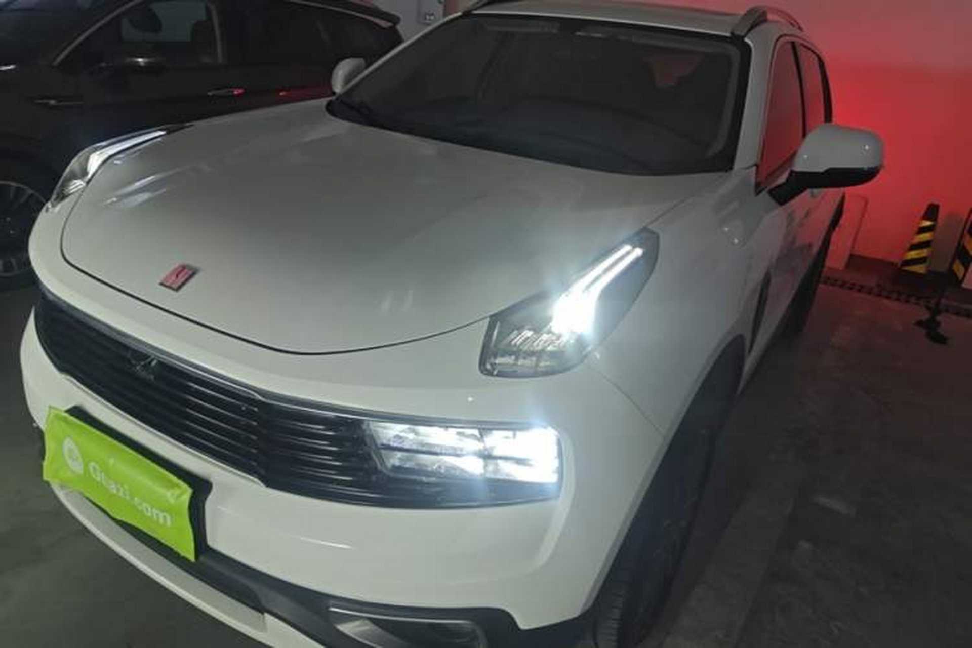 Used Lynk & Co 01 2020 2.0T Two-Wheel Drive Pure Pro Version China VI Standard Front Left 45 Deg