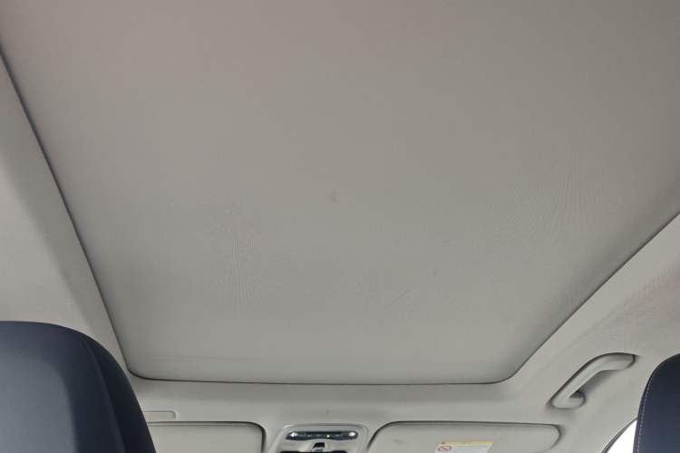 Used Lynk & Co 01 2020 2.0T Two-Wheel Drive Pure Pro Version China VI Standard Headliner