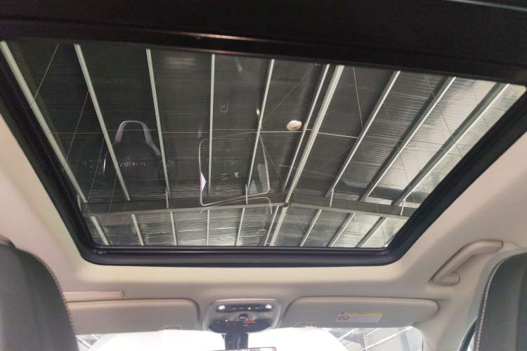 Used Lynk & Co 01 2020 2.0T Two-Wheel Drive Pure Pro Version China VI Standard Headliner