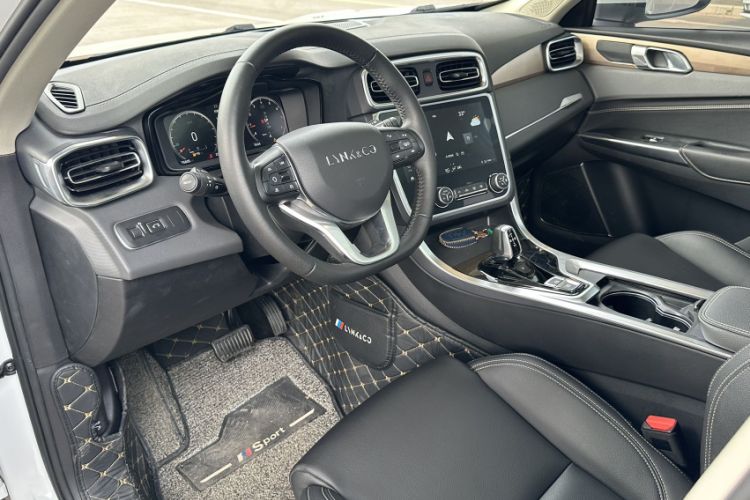 Used Lynk & Co 01 2020 2.0T Two-Wheel Drive Pure Pro Version China VI Standard Interior 7