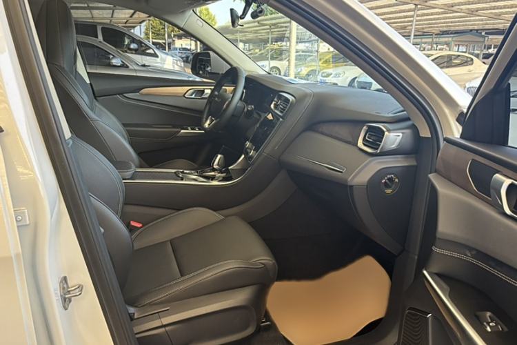 Used Lynk & Co 01 2020 2.0T Two-Wheel Drive Pure Pro Version China VI Standard Interior 8