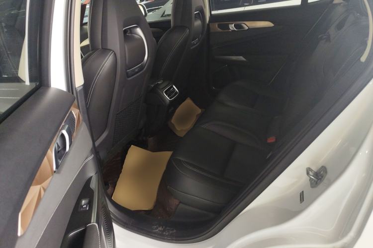Used Lynk & Co 01 2020 2.0T Two-Wheel Drive Pure Pro Version China VI Standard Left Rear Seat