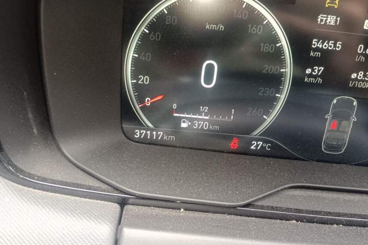 Used Lynk & Co 01 2020 2.0T Two-Wheel Drive Pure Pro Version China VI Standard Odometer Close Up