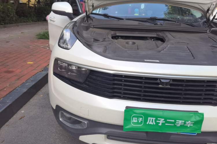 Used Lynk & Co 01 2020 2.0T Two-Wheel Drive Pure Pro Version China VI Standard Right Front Headlight