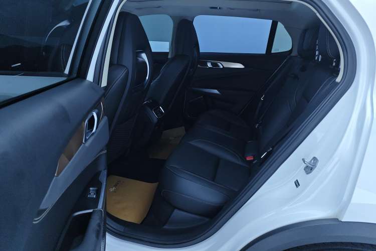 Used Lynk & Co 01 2020 2.0T Two-Wheel Drive Pure Pro Version China VI Standard Right Rear Seat