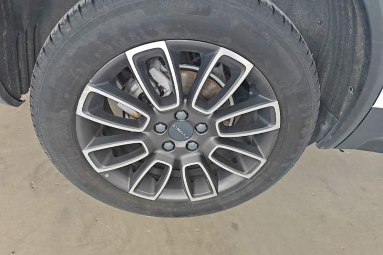 Used Lynk & Co 01 2020 2.0T Two-Wheel Drive Pure Pro Version China VI Standard Right Rear Wheel Hub