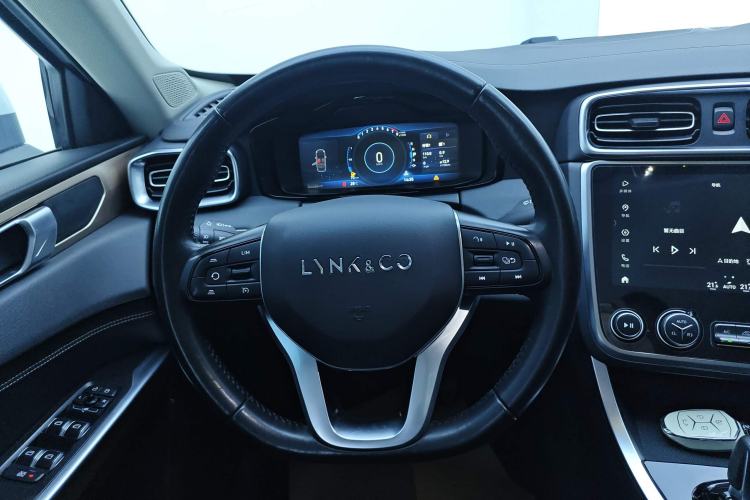 Used Lynk & Co 01 2020 2.0T Two-Wheel Drive Pure Pro Version China VI Standard Steering Wheel