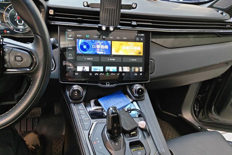 Used Lynk & Co 01 2021 2.0TD Four-Wheel Drive Hype-Halo Audio And AC Panel