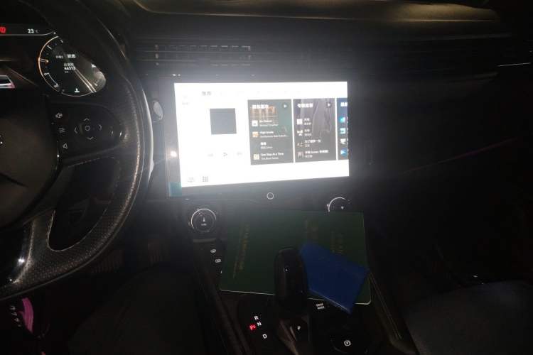 Used Lynk & Co 01 2021 2.0TD Four-Wheel Drive Dark Night Edition Audio And AC Panel