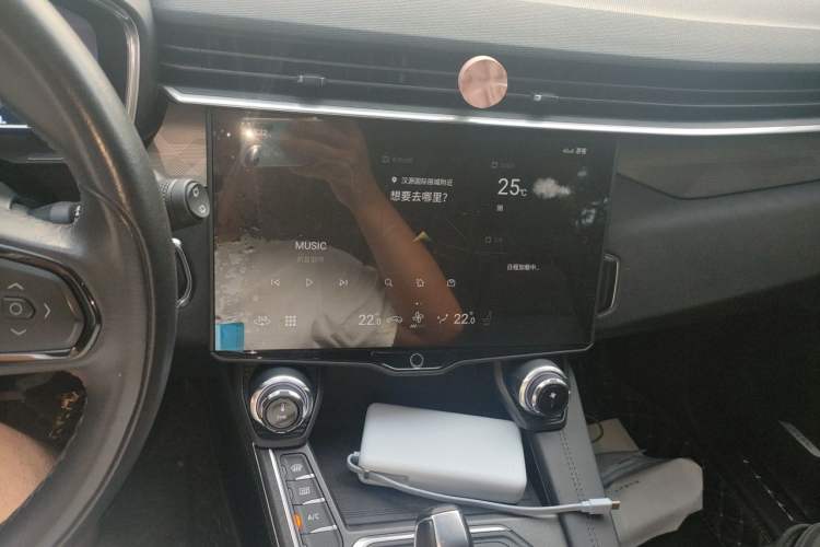 Used Lynk & Co 01 2021 2.0TD Two-Wheel-Drive Pro Trim Audio And AC Panel