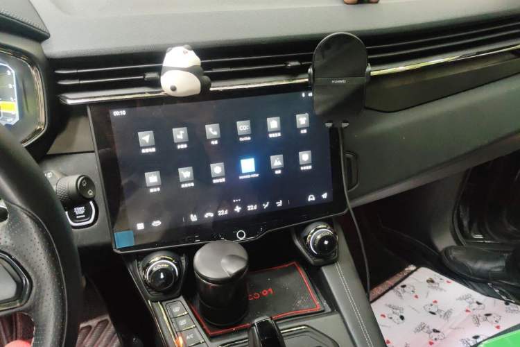 Used Lynk & Co 01 2021 2.0TD Four-Wheel Drive Dark Night Edition Audio And AC Panel