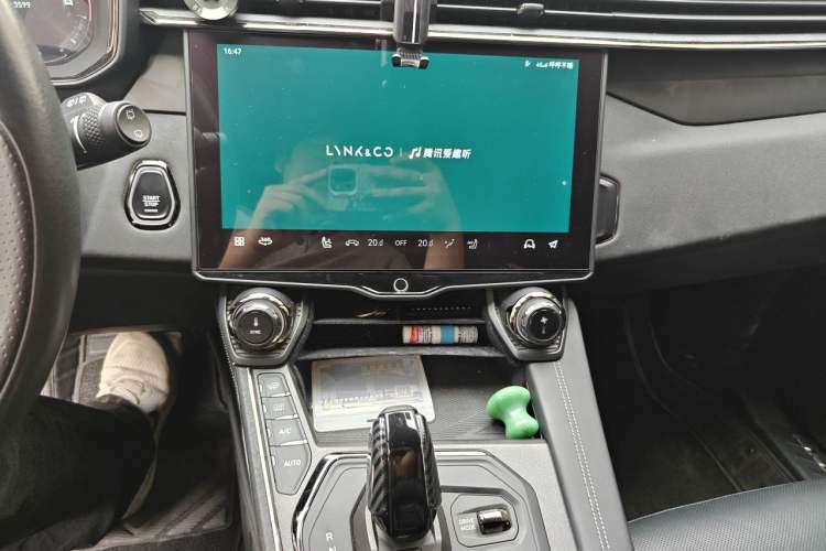 Used Lynk & Co 01 2021 2.0TD Four-Wheel Drive Dark Night Edition Audio And AC Panel