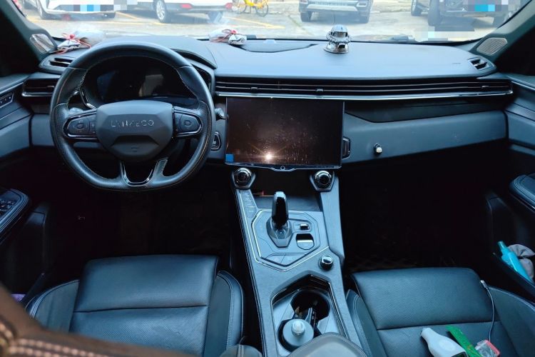Used Lynk & Co 01 2021 2.0TD Four-Wheel Drive Dark Night Edition Center Console