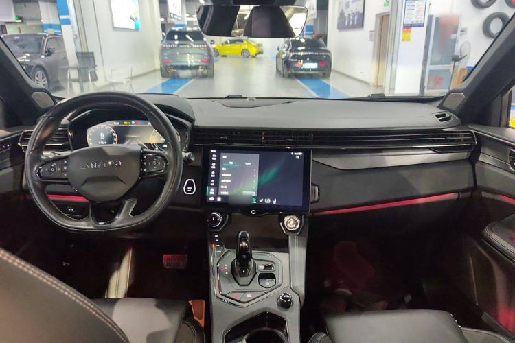 Used Lynk & Co 01 2021 2.0TD Four-Wheel Drive Hype-Halo Center Console