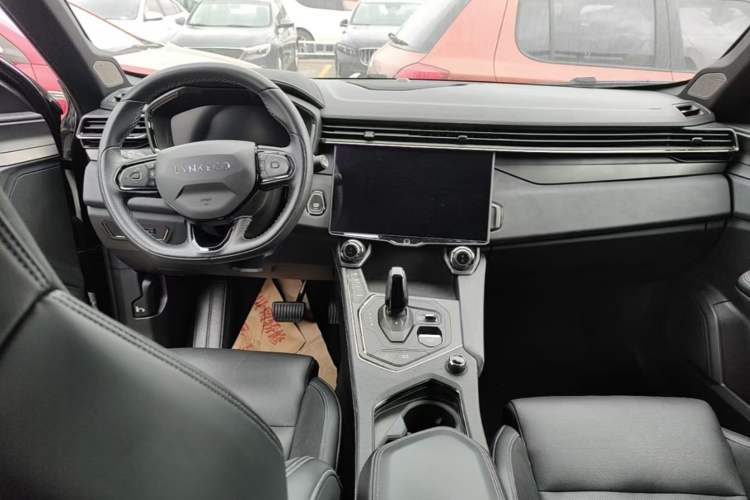 Used Lynk & Co 01 2021 2.0TD Four-Wheel Drive Dark Night Edition Center Console
