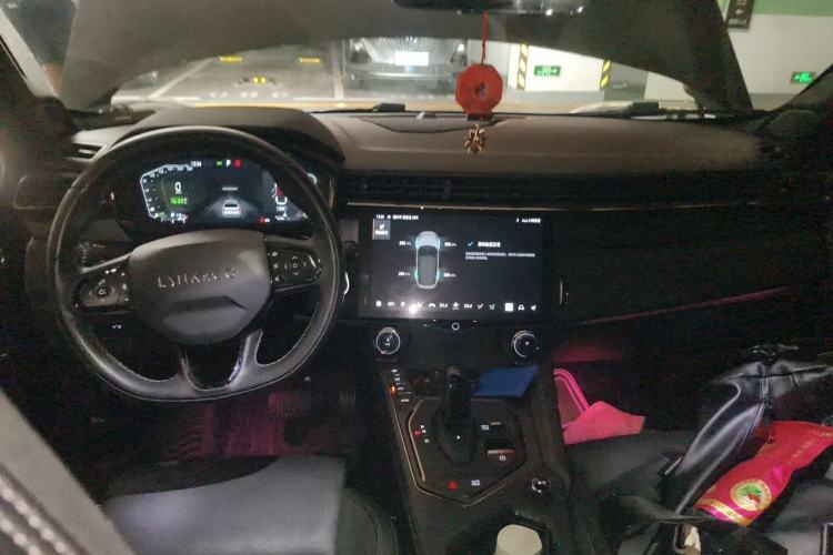 Used Lynk & Co 01 2021 2.0TD Four-Wheel Drive Dark Night Edition Center Console