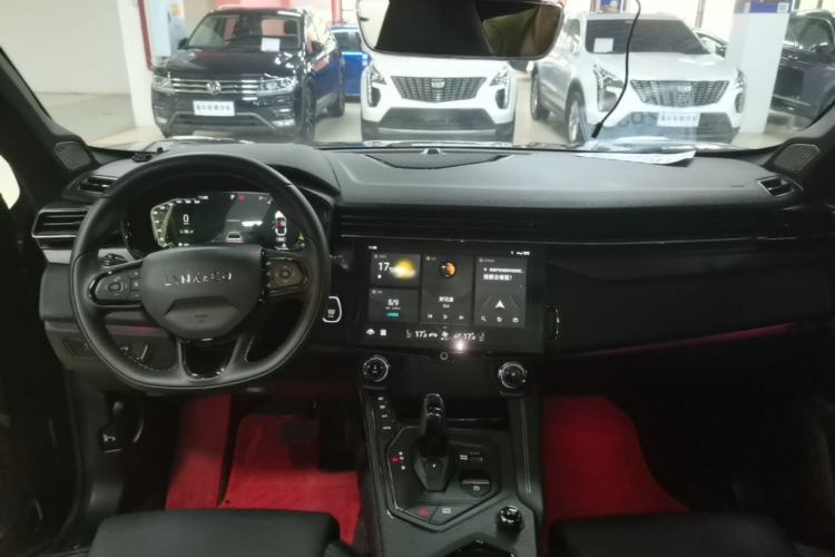 Used Lynk & Co 01 2021 2.0TD Four-Wheel Drive Hype-Halo Center Console