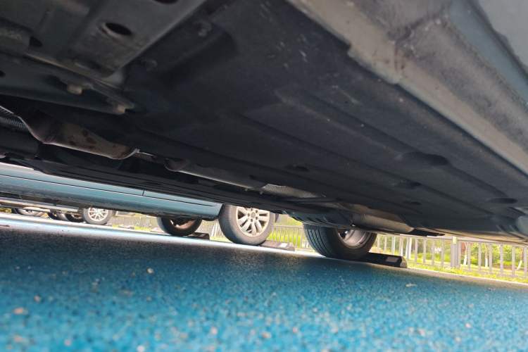 Used Lynk & Co 01 2021 2.0TD Two-Wheel Drive Zhaopu Pro Chassis Front Left