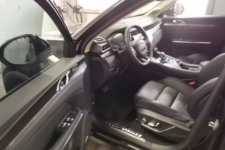 Used Lynk & Co 01 2021 2.0TD Two-Wheel-Drive Pro Trim Driver Seat