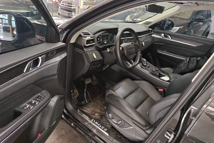 Used Lynk & Co 01 2021 2.0TD Two-Wheel-Drive Pro Trim Driver Seat