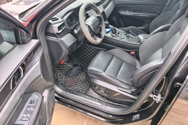 Used Lynk & Co 01 2021 2.0TD Four-Wheel Drive Dark Night Edition Driver Seat