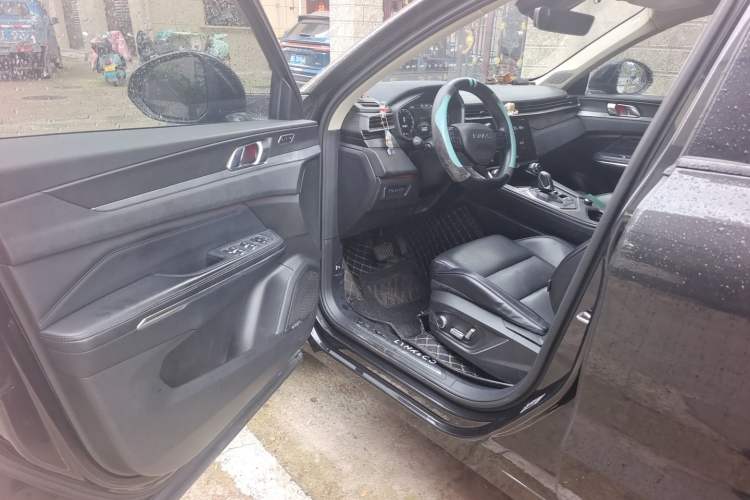 Used Lynk & Co 01 2021 2.0TD Two-Wheel-Drive Pro Trim Driver Seat