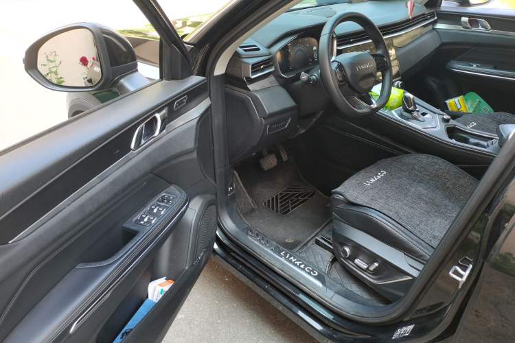 Used Lynk & Co 01 2021 2.0TD Two-Wheel-Drive Pro Trim Driver Seat