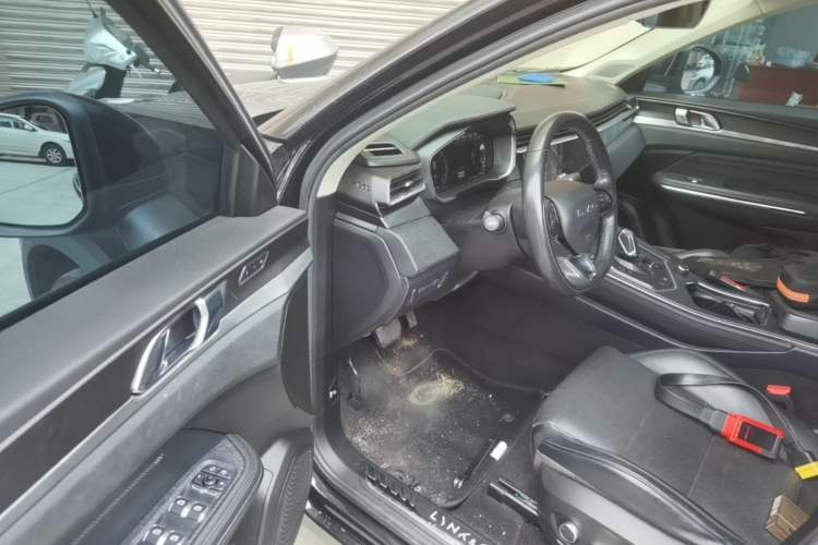 Used Lynk & Co 01 2021 2.0TD Two-Wheel-Drive Pro Trim Driver Seat
